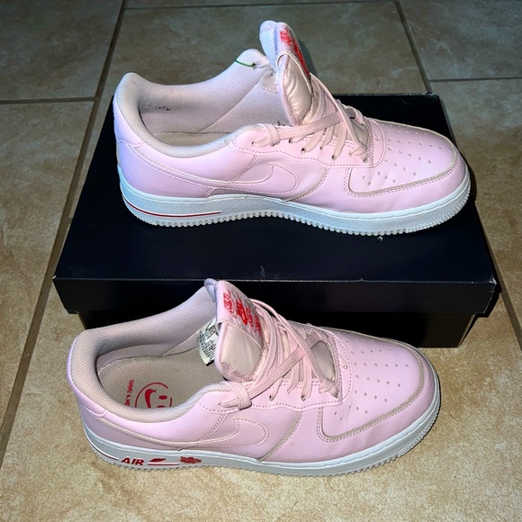 Nike Other - Nike Airforce 1 Men’s size 9.5 pink foam with red rose